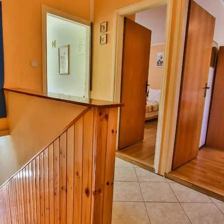 A4 Goga 1 Two Bedroom Near The And The Sea Apartament Poreč