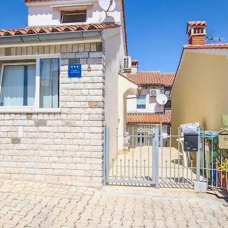 A4 Goga 1 Two Bedroom Near The And The Sea Apartment Porec