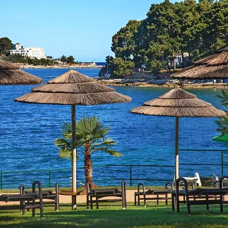 A4 Goga 1 Two Bedroom Near The And The Sea Apartment *