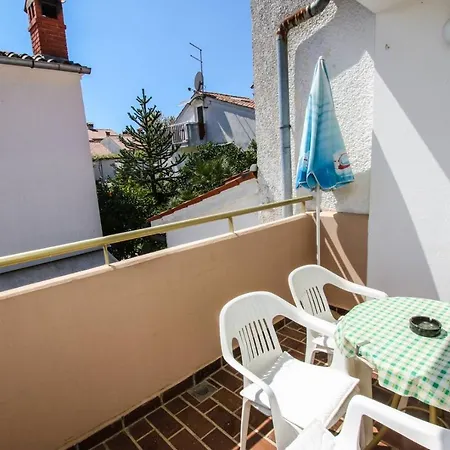 A4 Goga 1 Two Bedroom Near The And The Sea Porec