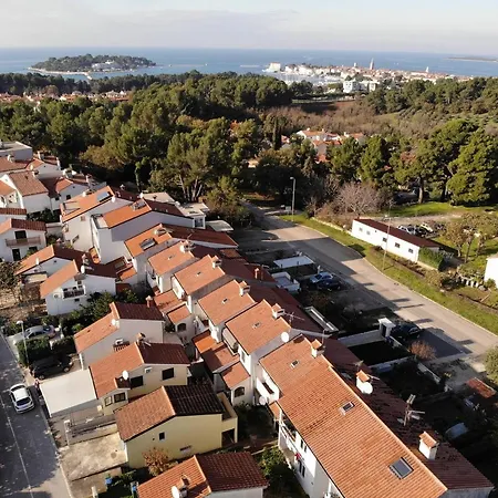 A4 Goga 1 Two Bedroom Near The And The Sea Apartment