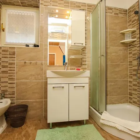 A4 Goga 1 Two Bedroom Near The And The Sea *