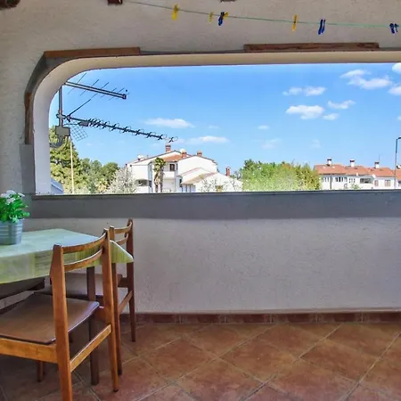 A4 Goga 1 Two Bedroom Near The And The Sea Apartment